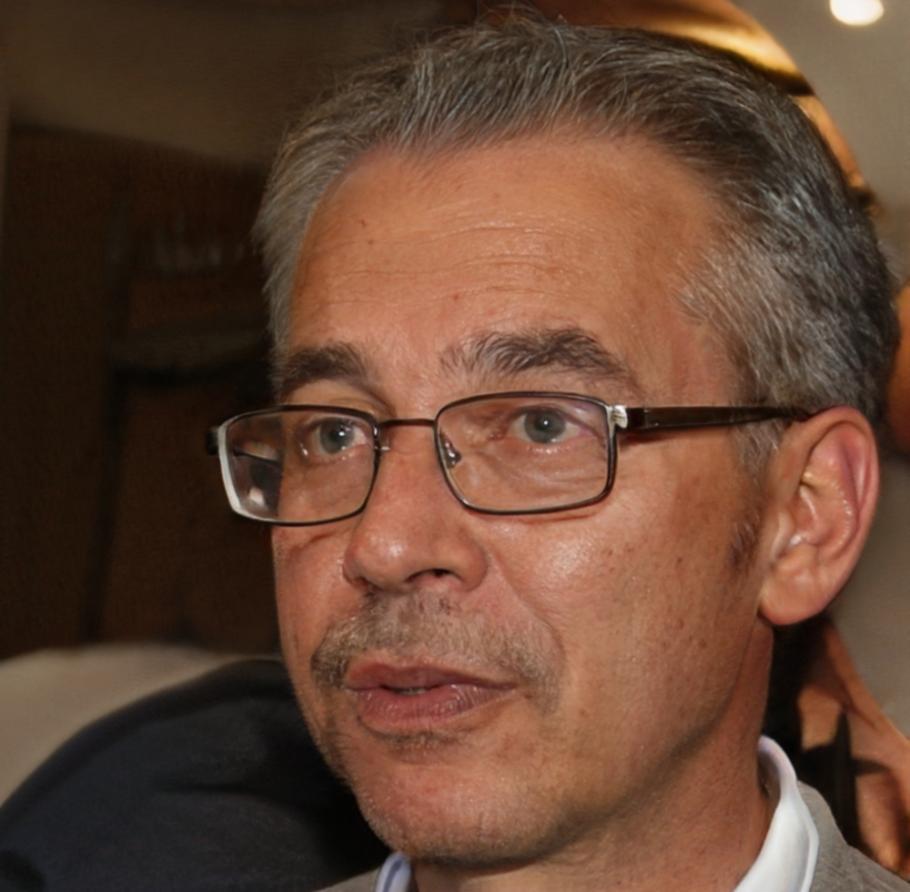 Ritratto di Francesco Lombardi, produttore musicale